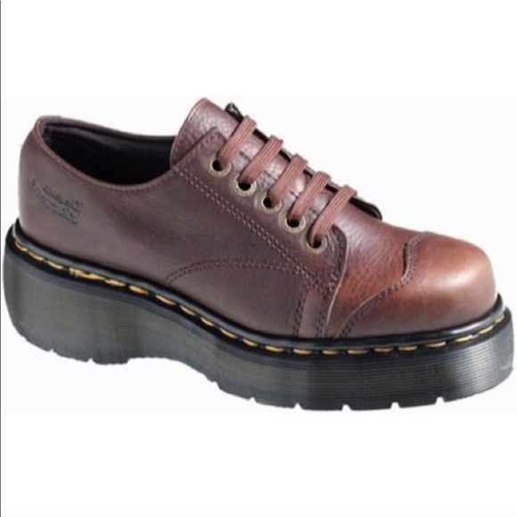 Dr. Martens Shoes - Vintage Dr. Martens classic 5 eye lace shoe